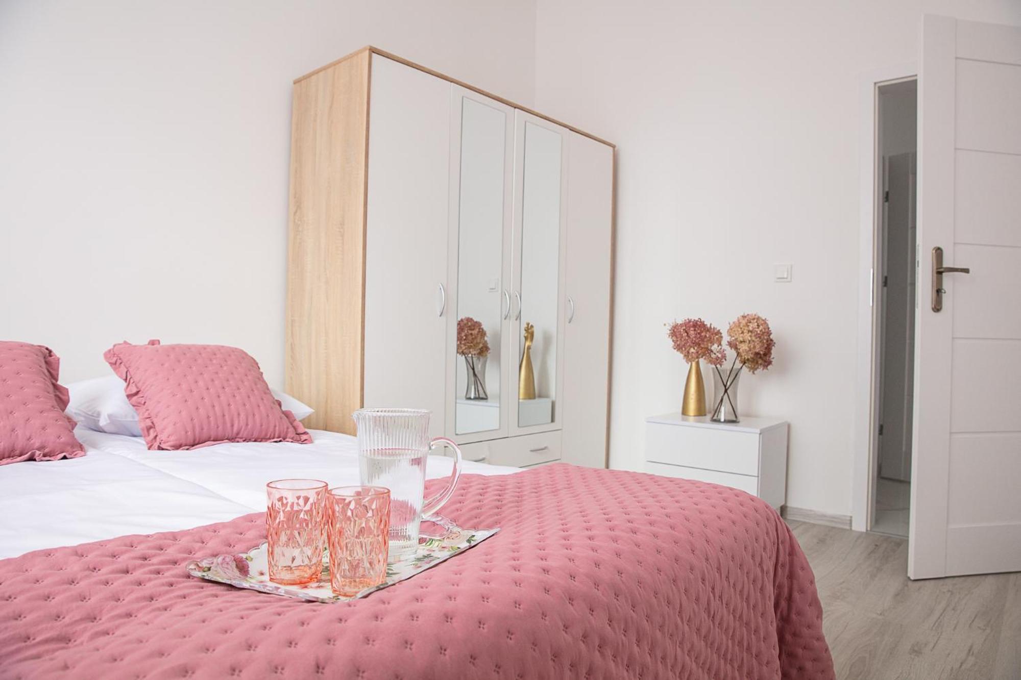 Apartamenty Ogrodowa Zielona Gora  Bagian luar foto